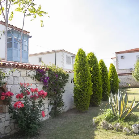 Dort Mevsim Penzion Alaçatı