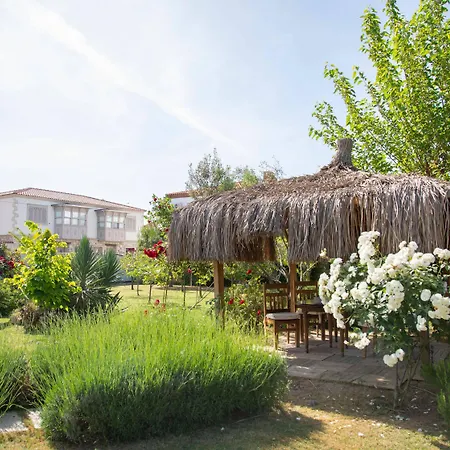 Penzion Dort Mevsim Alaçatı