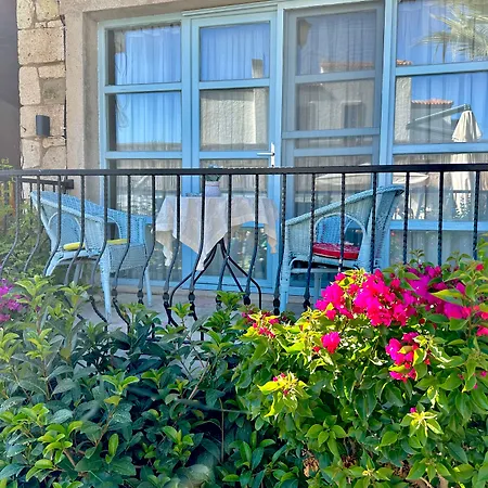 Penzion Dort Mevsim Alaçatı