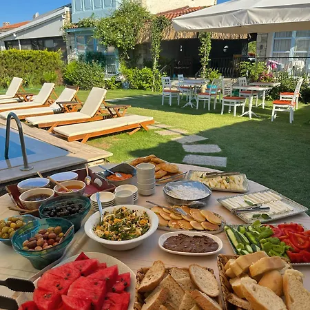 Dort Mevsim Guest house Alacati