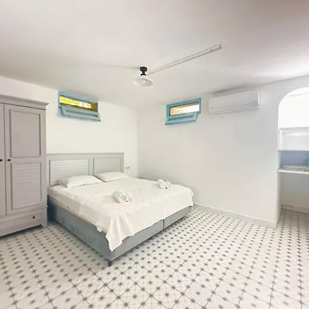 Dort Mevsim Gasthuis 3*